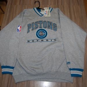 Detroit Pistons sweatshirt, never worn.